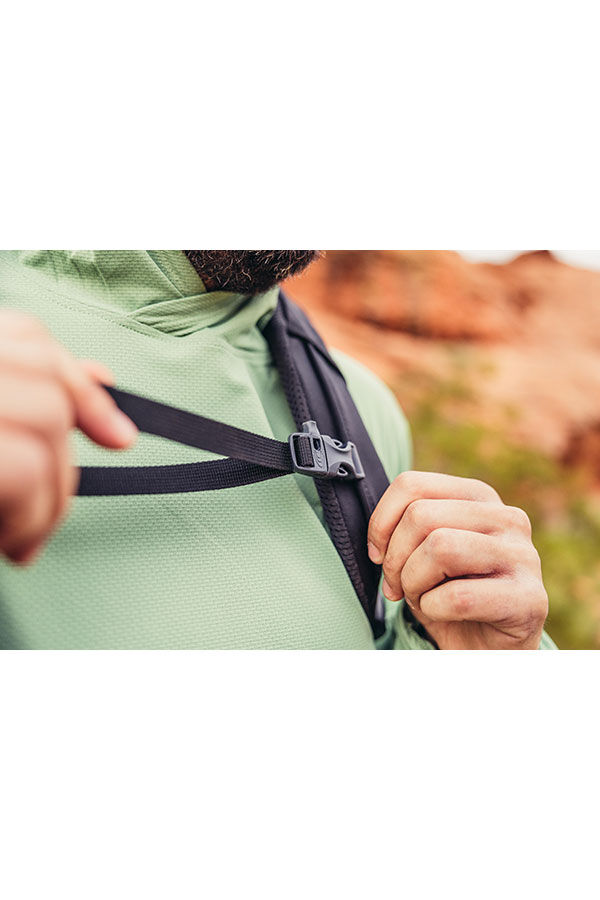 Gregory  Stout 70 EU  Sandstone