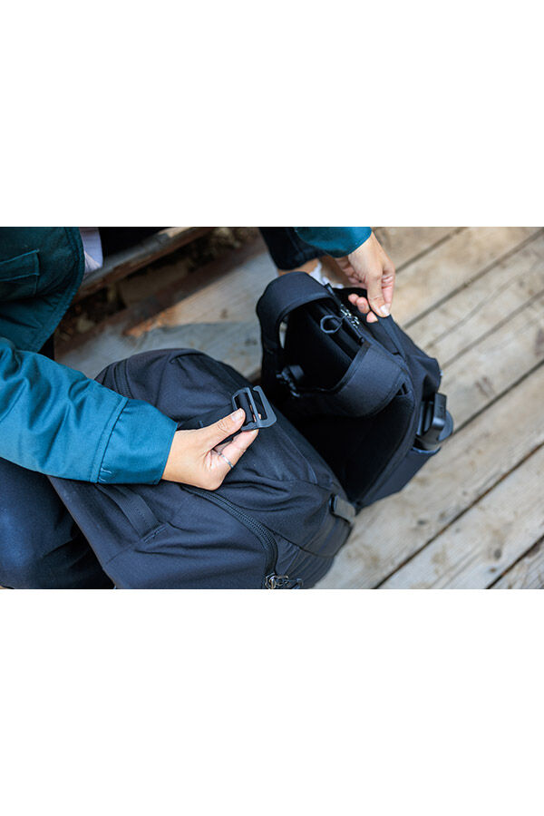 Gregory  Border 50-15  Pool Party