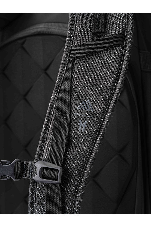 Faction x Targhee 32L Skirucksack Agent Black