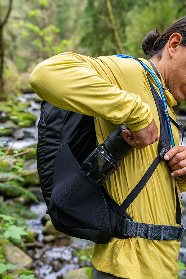 Colors of Aria プロモパック Arrio 22L Dayhiking backpack Amber Haze | Gregory UK