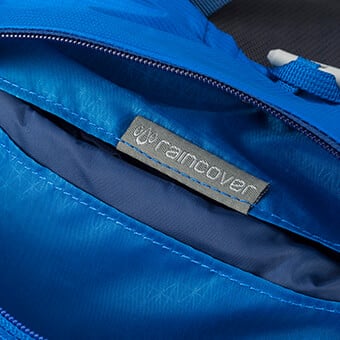 CUSTOM FITTED RAINCOVER stows in top pocket