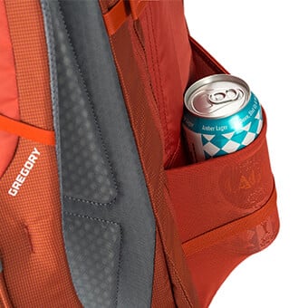 Stretch mesh side water bottle pockets