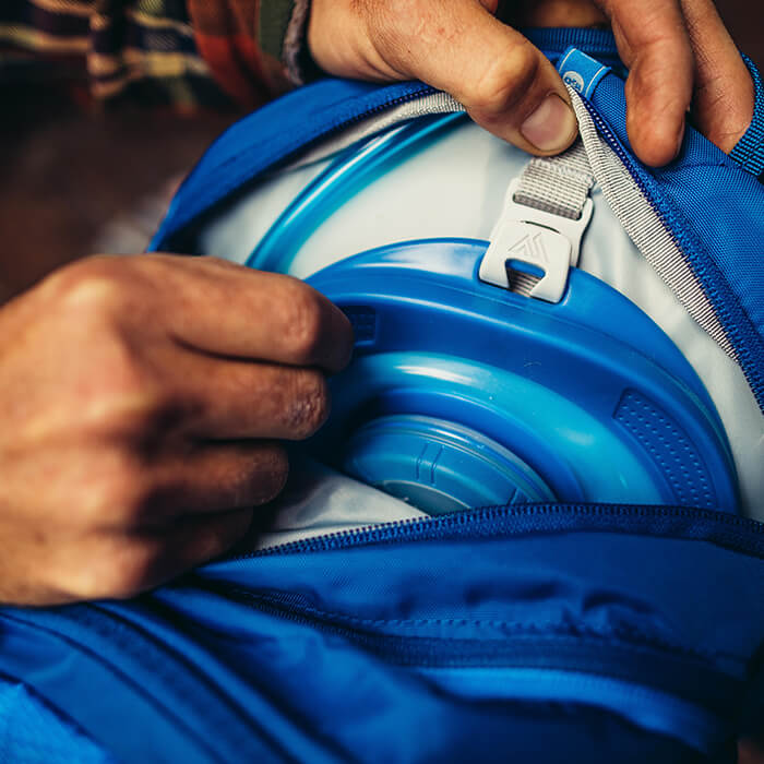 Dedicated, zippered hydration pocket with SpeedClip attachment system for compatibility with Gregory’s 3D Hydro reservoir