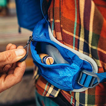 Dual hipbelt pockets